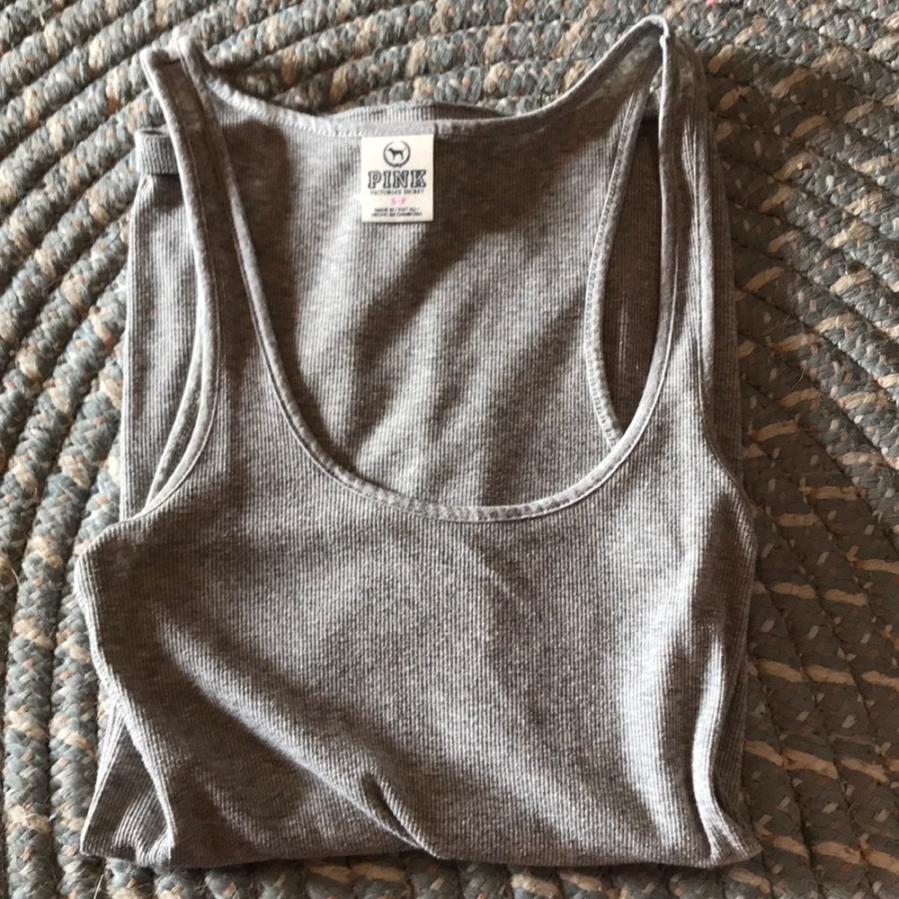 Grey tank top! Barley worm